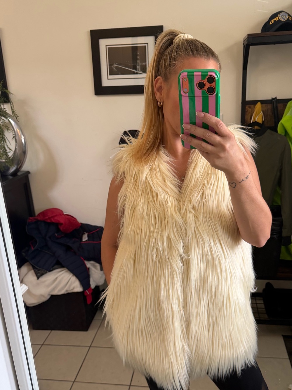 Forever 21 Cream Faux Fur Teddy Vest